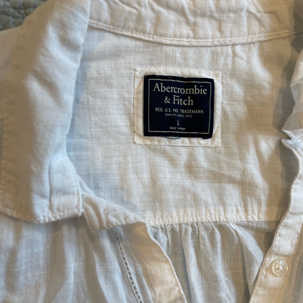A&F White button down - Picture 2 of 2